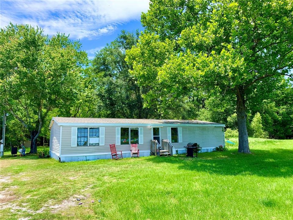 Active With Contract: $189,000 (3 beds, 2 baths, 1352 Square Feet)