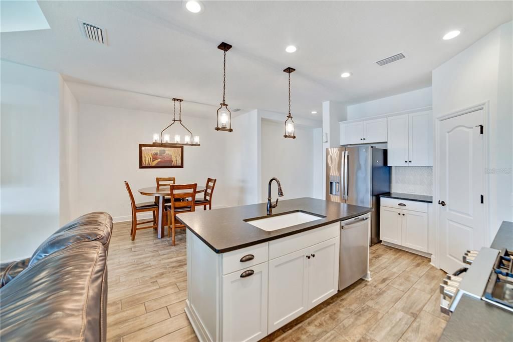 For Sale: $475,000 (3 beds, 2 baths, 1859 Square Feet)