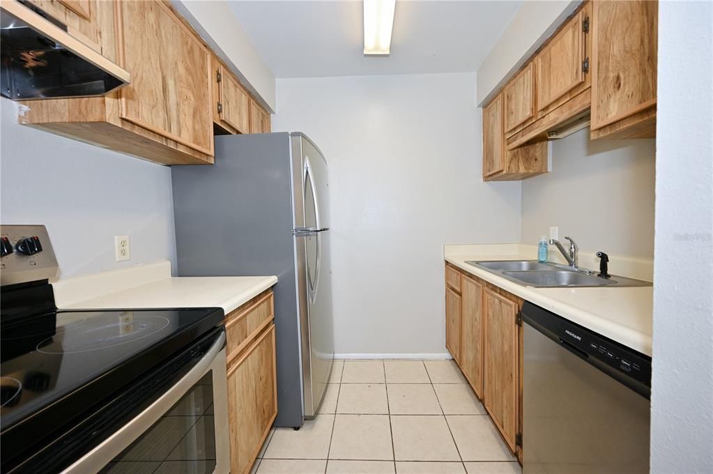 Recently Rented: $1,500 (2 beds, 2 baths, 912 Square Feet)