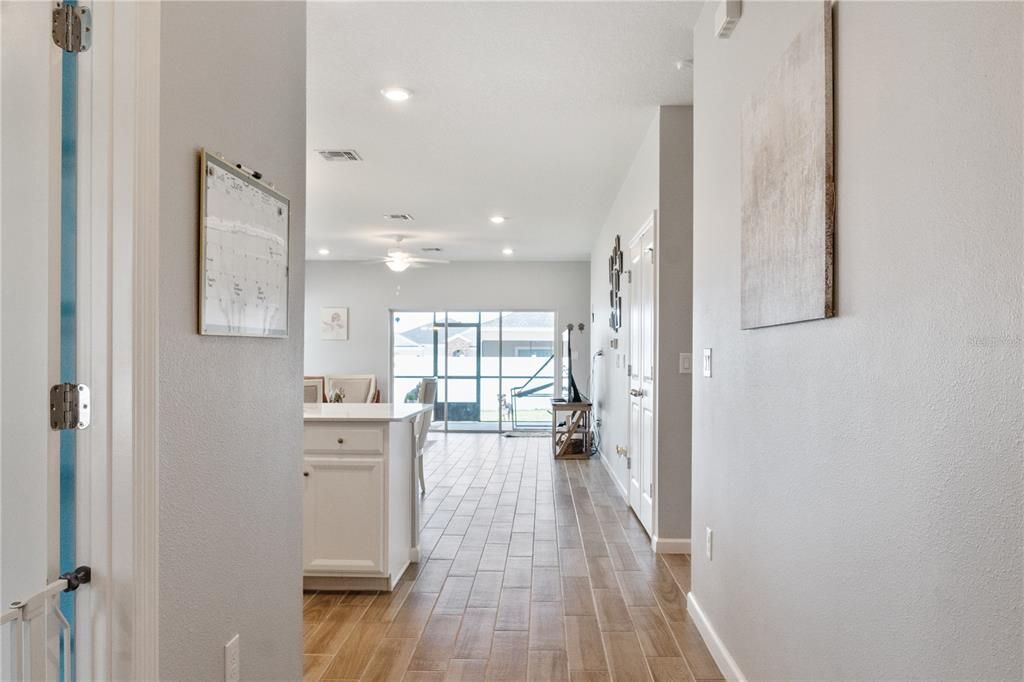 Active With Contract: $334,900 (3 beds, 2 baths, 1755 Square Feet)