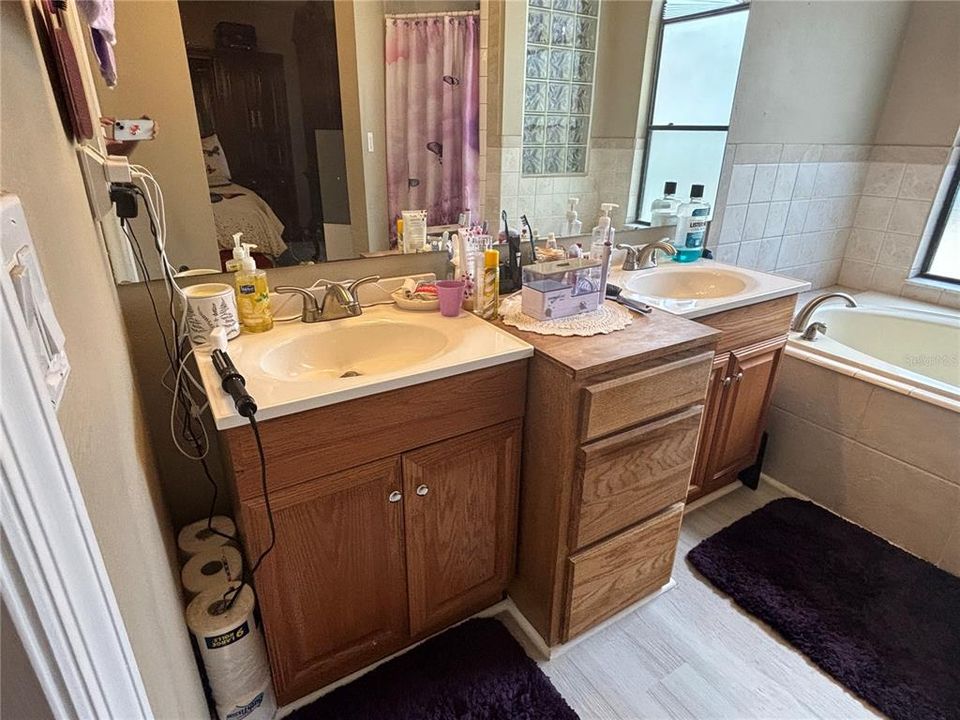 Double vanity in the master bedroom