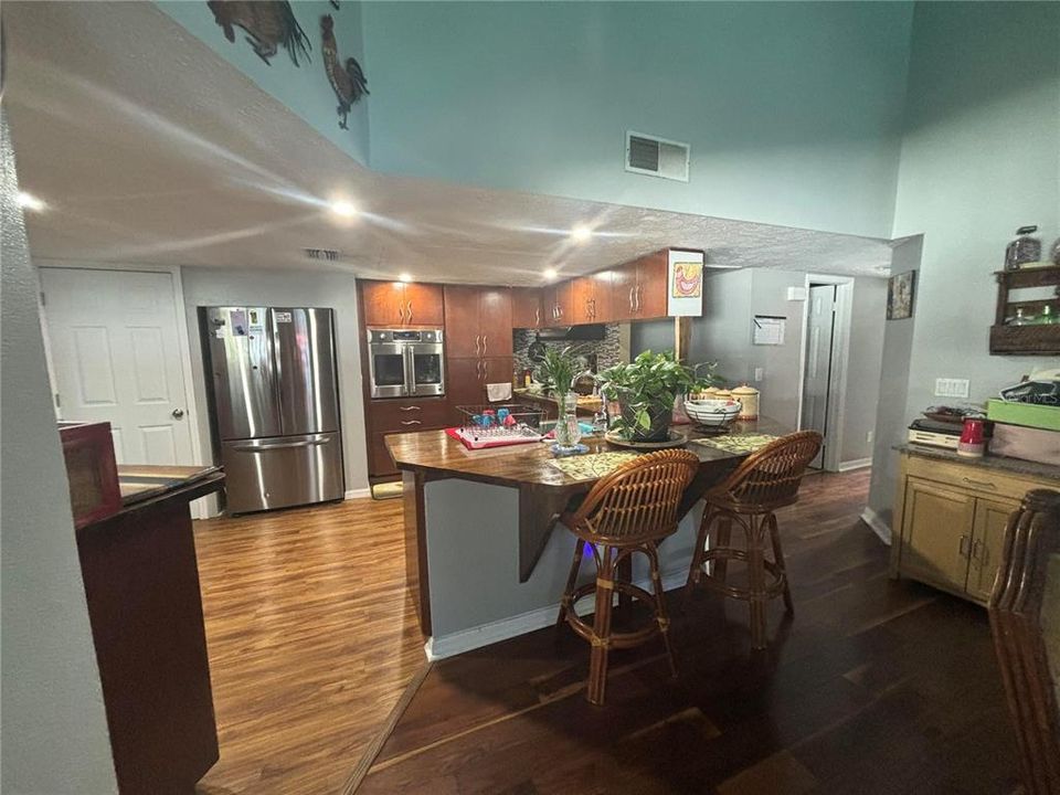 Huge Kitchen with breakfast bar