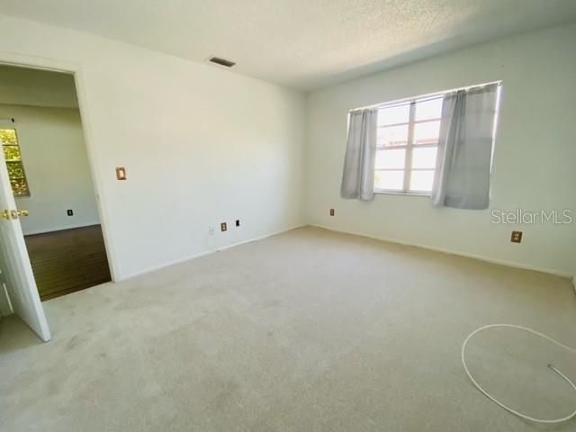 For Rent: $1,750 (2 beds, 2 baths, 1049 Square Feet)