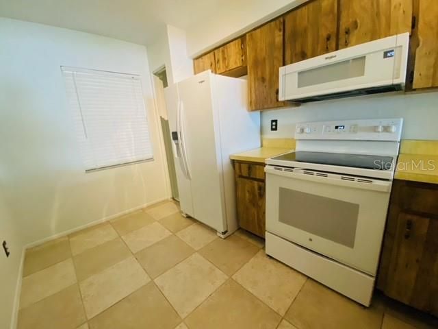 For Rent: $1,750 (2 beds, 2 baths, 1049 Square Feet)