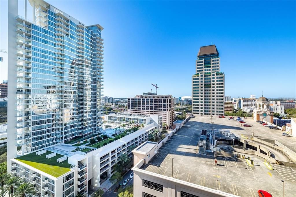 For Sale: $819,000 (3 beds, 2 baths, 1925 Square Feet)