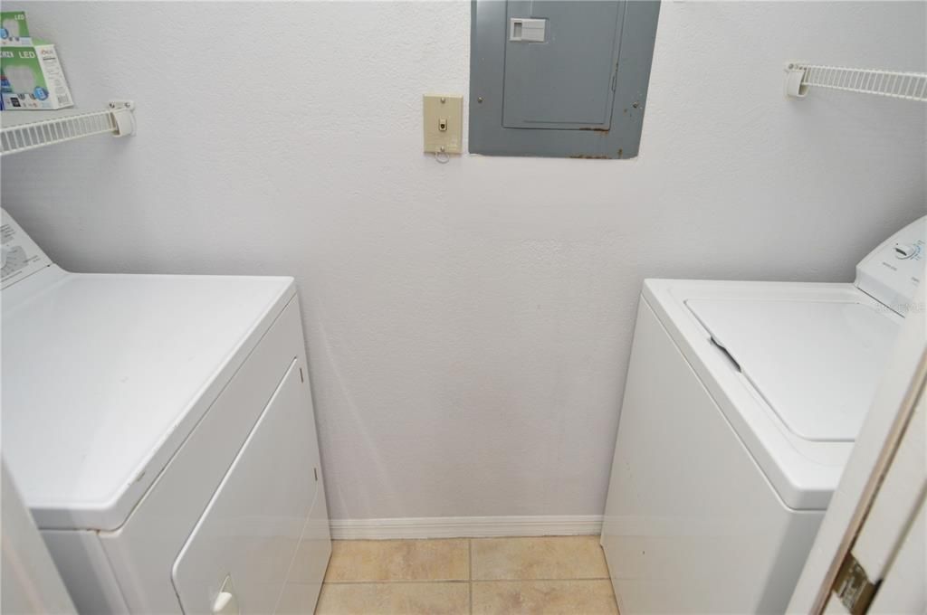 For Rent: $2,200 (2 beds, 2 baths, 1028 Square Feet)