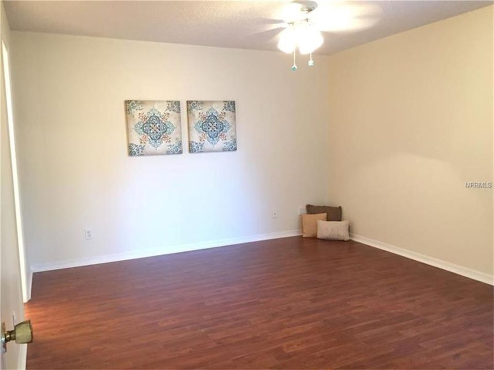 For Rent: $1,800 (2 beds, 2 baths, 935 Square Feet)