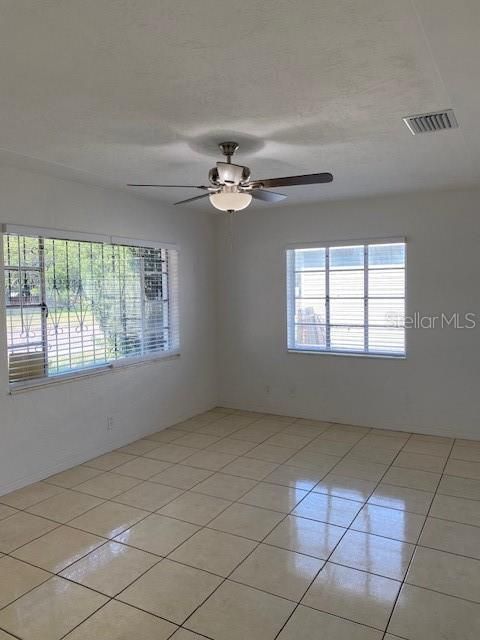 Active With Contract: $2,249 (3 beds, 1 baths, 1199 Square Feet)