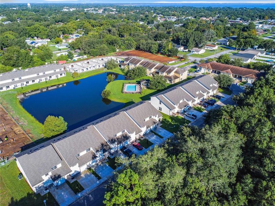 合同活跃: $2,250 (3 贝兹, 2 浴室, 1728 平方英尺)