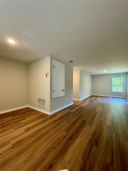 For Rent: $3,300 (3 beds, 2 baths, 2168 Square Feet)