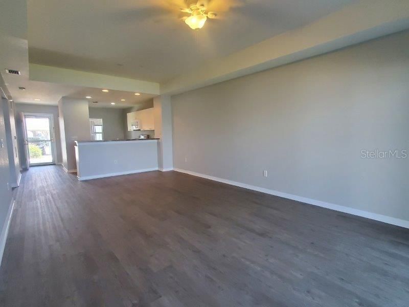 For Rent: $1,700 (2 beds, 2 baths, 1250 Square Feet)