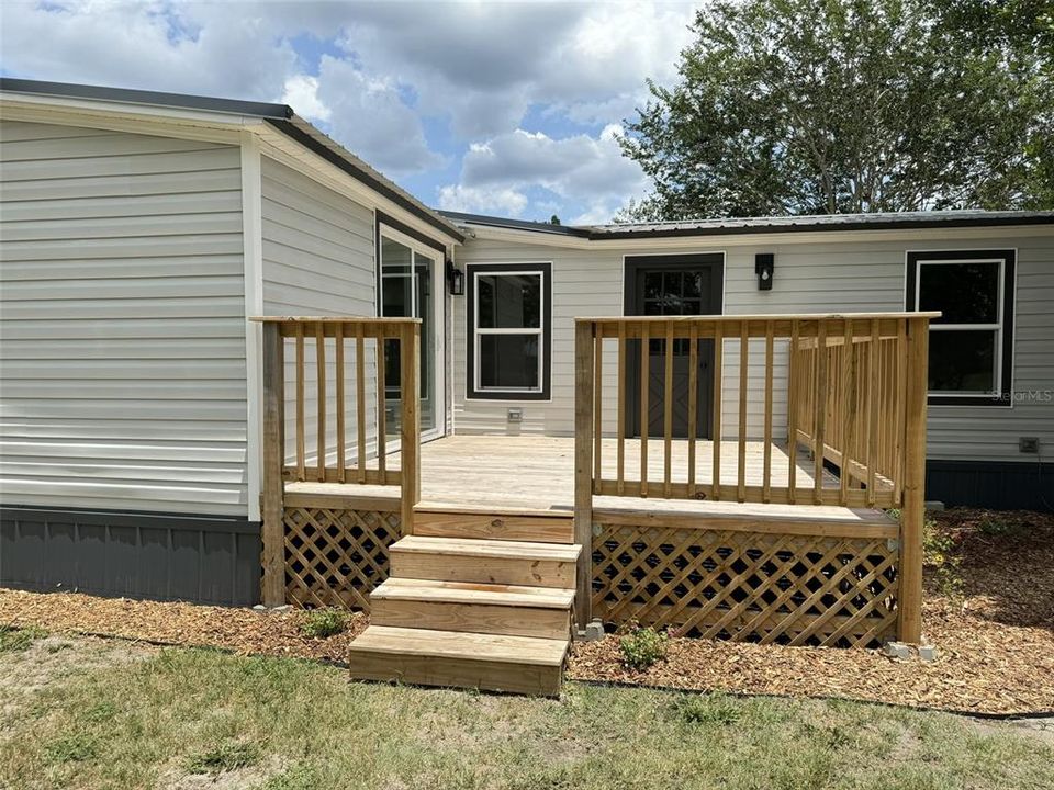 For Sale: $449,900 (3 beds, 2 baths, 1826 Square Feet)