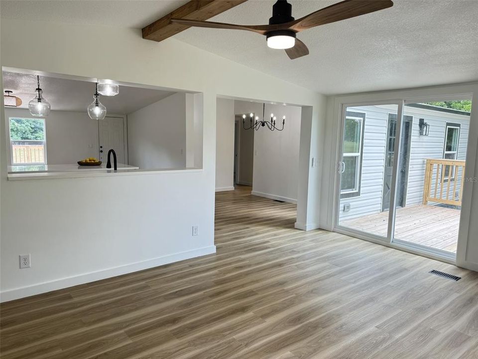 For Sale: $449,900 (3 beds, 2 baths, 1826 Square Feet)