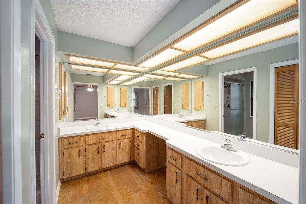 待售: $386,000 (3 贝兹, 3 浴室, 2165 平方英尺)