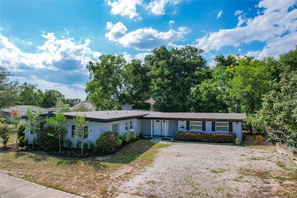 Active With Contract: $525,000 (4 beds, 3 baths, 2676 Square Feet)