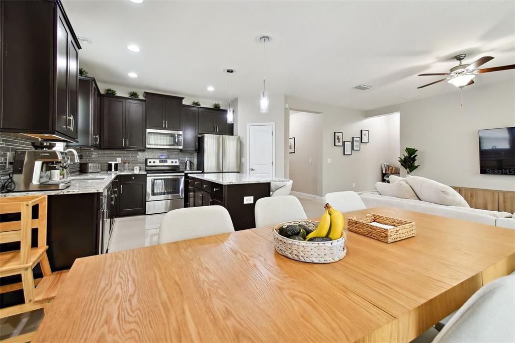 Active With Contract: $464,900 (4 beds, 2 baths, 1897 Square Feet)