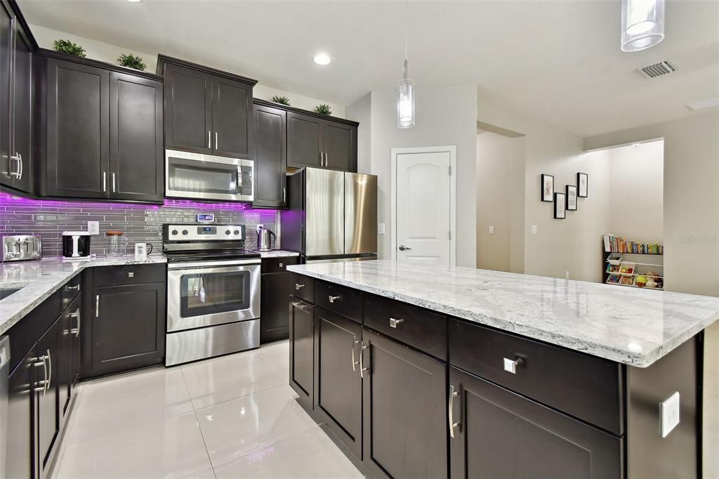 Active With Contract: $464,900 (4 beds, 2 baths, 1897 Square Feet)