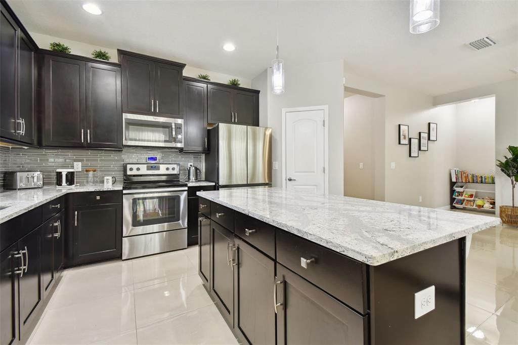 Active With Contract: $464,900 (4 beds, 2 baths, 1897 Square Feet)