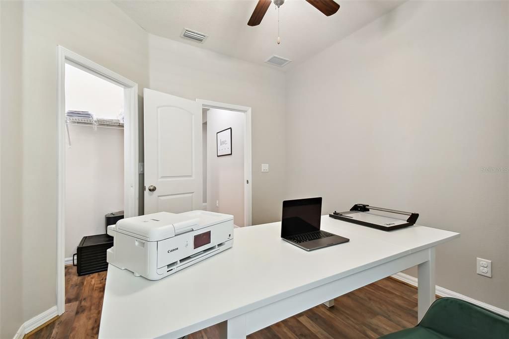 Active With Contract: $464,900 (4 beds, 2 baths, 1897 Square Feet)