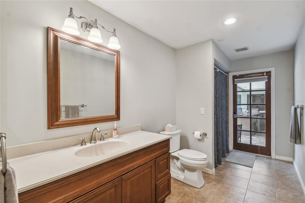 Active With Contract: $950,000 (4 beds, 3 baths, 3384 Square Feet)