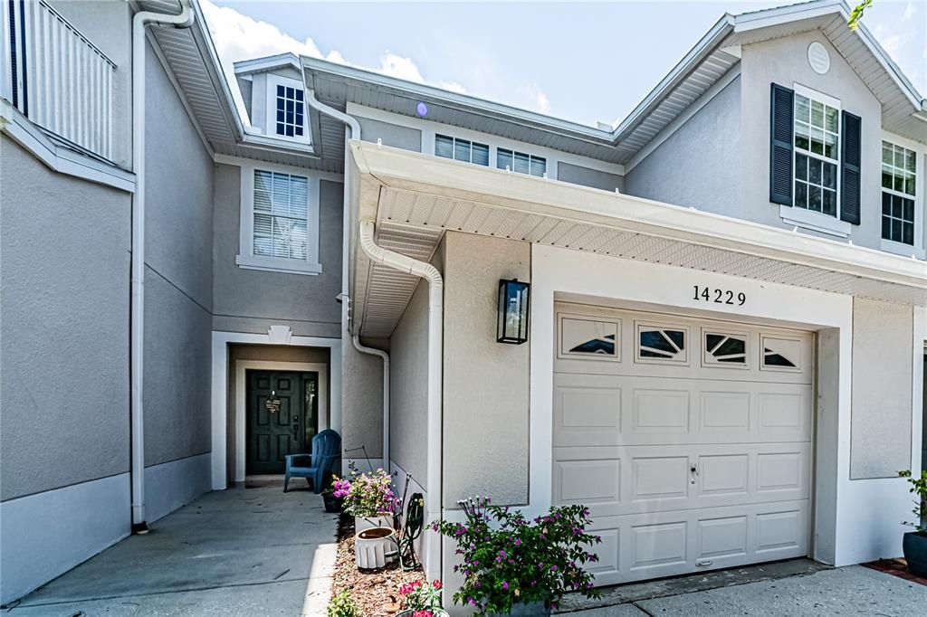 For Sale: $399,900 (3 beds, 2 baths, 1708 Square Feet)