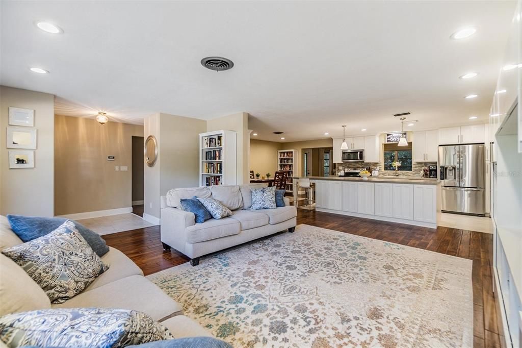 Active With Contract: $490,000 (3 beds, 2 baths, 1969 Square Feet)