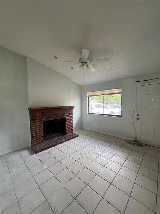 For Sale: $269,000 (3 beds, 2 baths, 1166 Square Feet)
