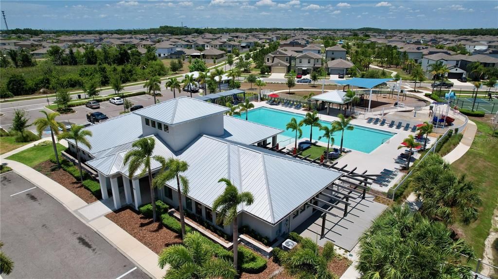 other pool with splash pad for kids