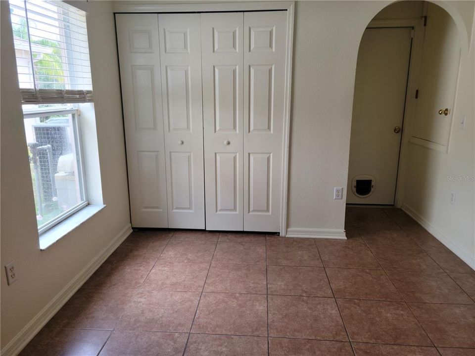 For Rent: $1,950 (3 beds, 2 baths, 1442 Square Feet)