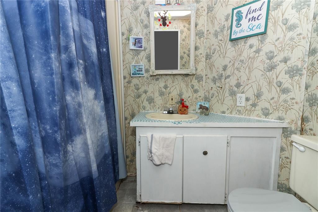 待售: $80,000 (2 贝兹, 2 浴室, 1014 平方英尺)