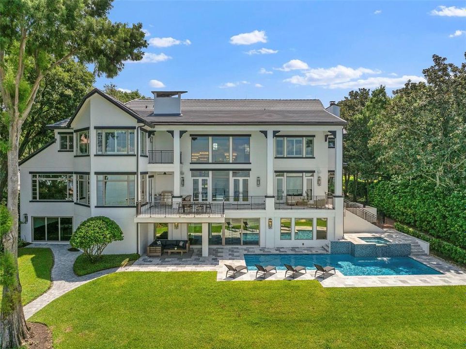 For Sale: $11,749,000 (6 beds, 7 baths, 11100 Square Feet)