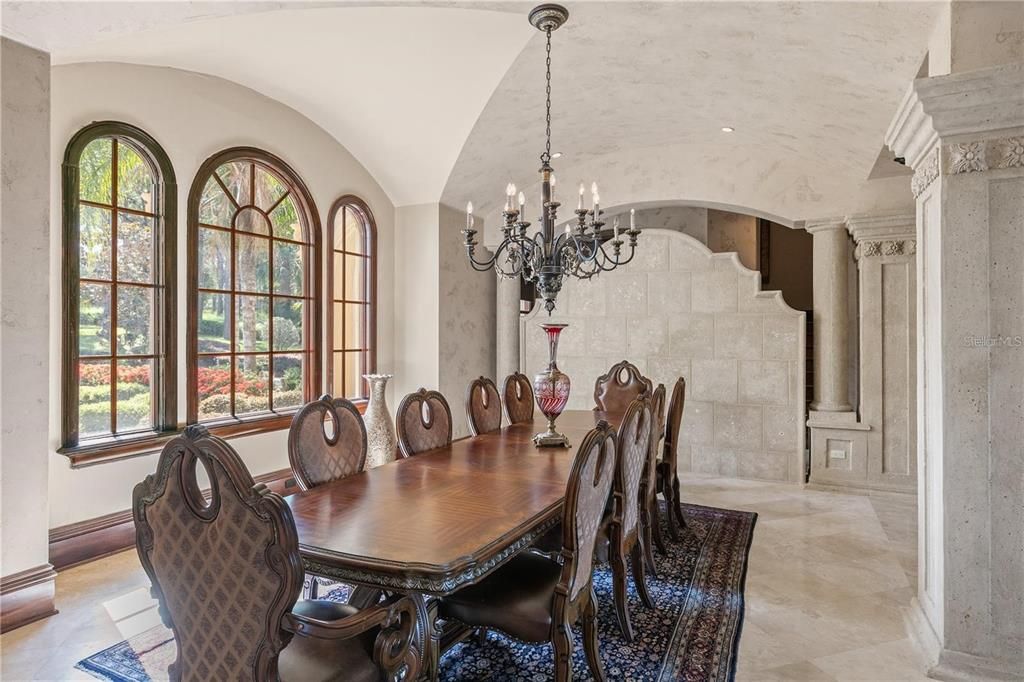 For Sale: $5,300,000 (7 beds, 7 baths, 12481 Square Feet)