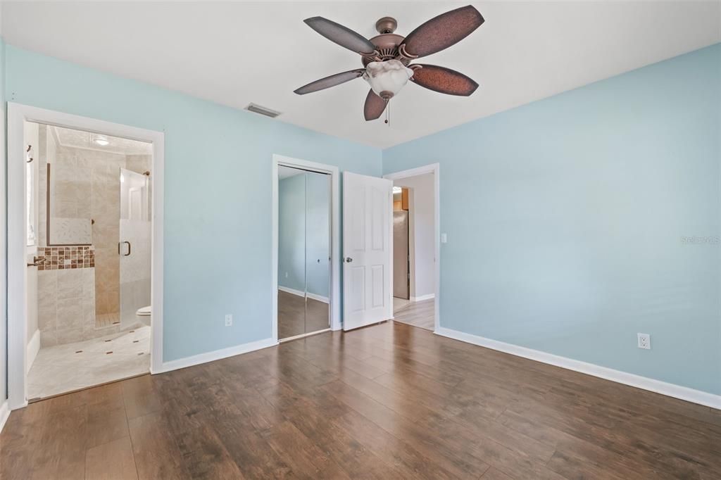 For Sale: $375,000 (3 beds, 2 baths, 1362 Square Feet)