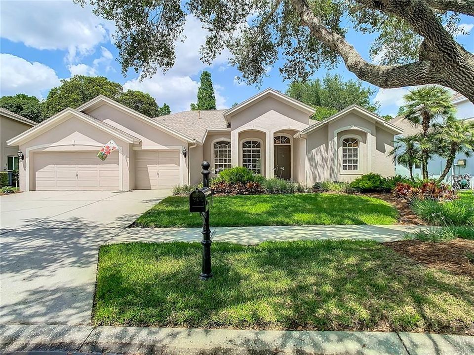 Active With Contract: $610,000 (4 beds, 3 baths, 2662 Square Feet)