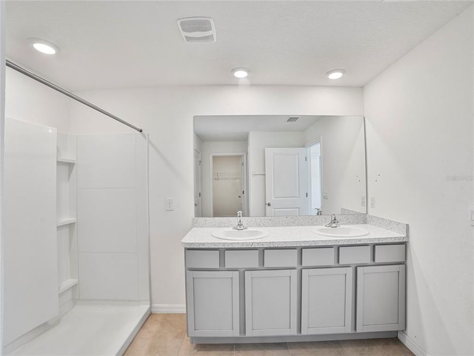 Active With Contract: $335,000 (4 beds, 2 baths, 1846 Square Feet)