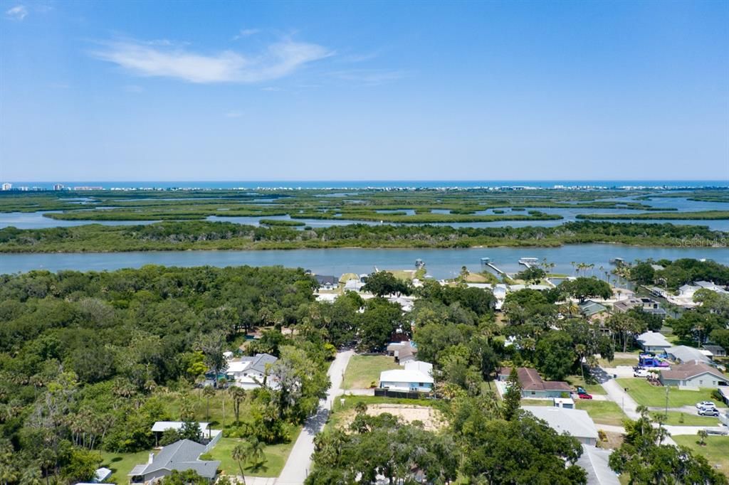 Active With Contract: $584,900 (3 beds, 2 baths, 1776 Square Feet)