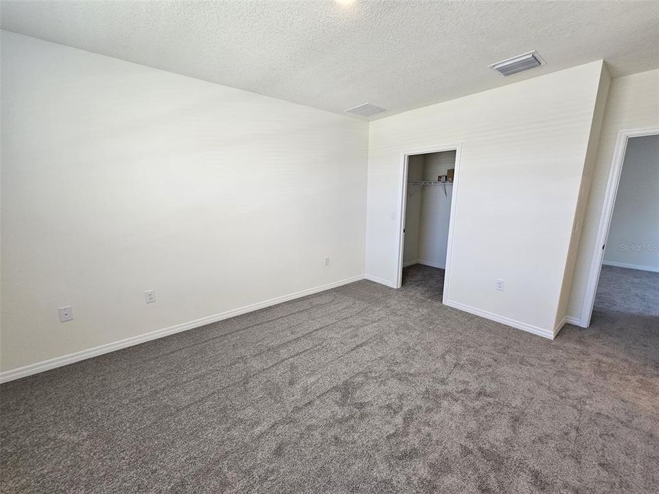 For Rent: $2,350 (3 beds, 2 baths, 1758 Square Feet)
