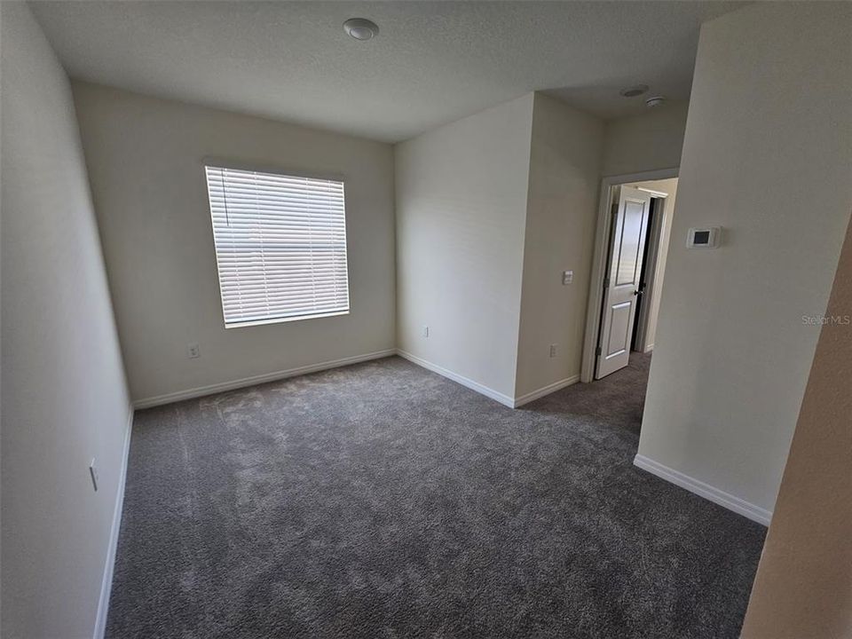 For Rent: $2,350 (3 beds, 2 baths, 1758 Square Feet)