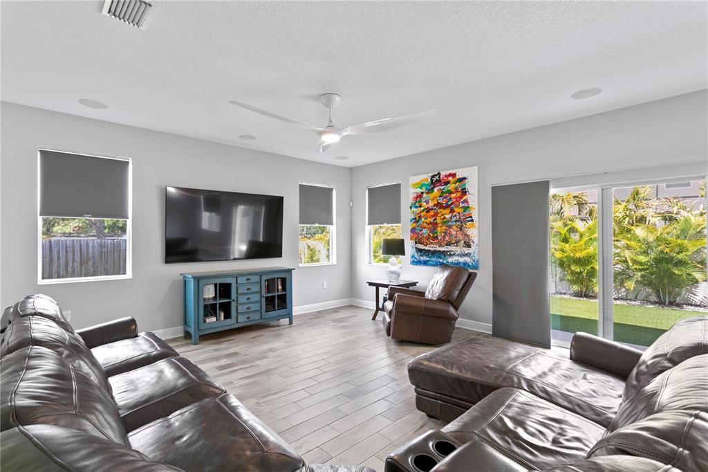 Active With Contract: $950,000 (4 beds, 3 baths, 2769 Square Feet)