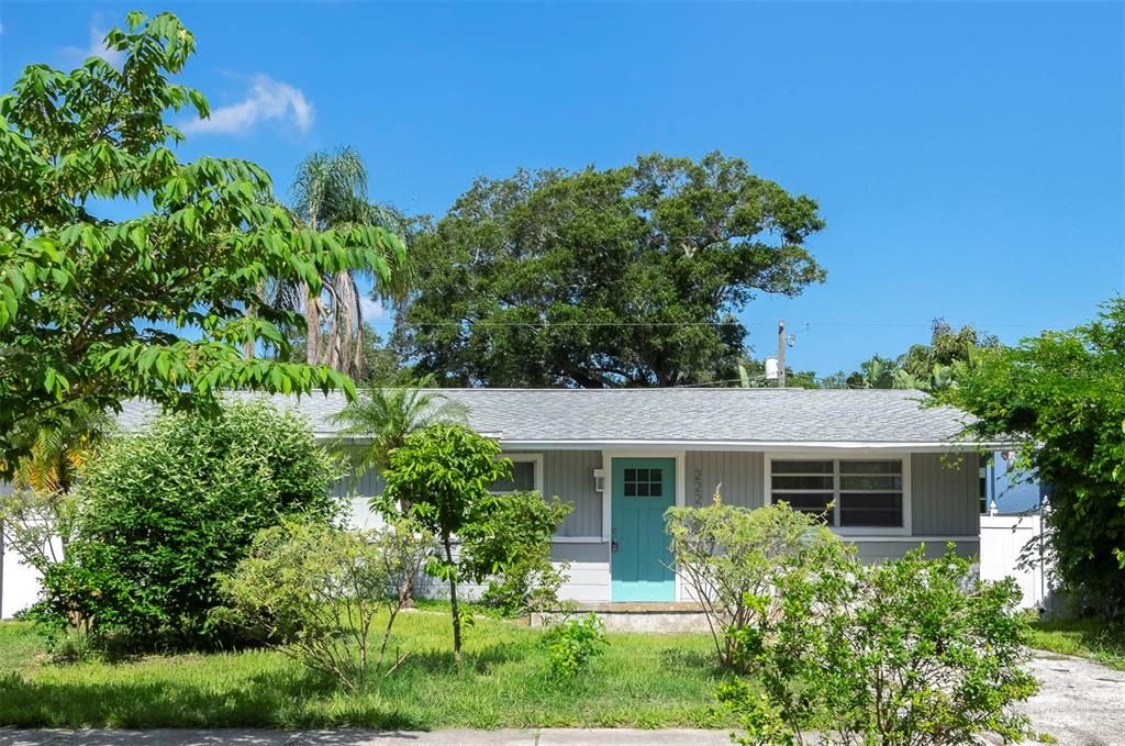 Recently Sold: $345,000 (3 beds, 1 baths, 1189 Square Feet)