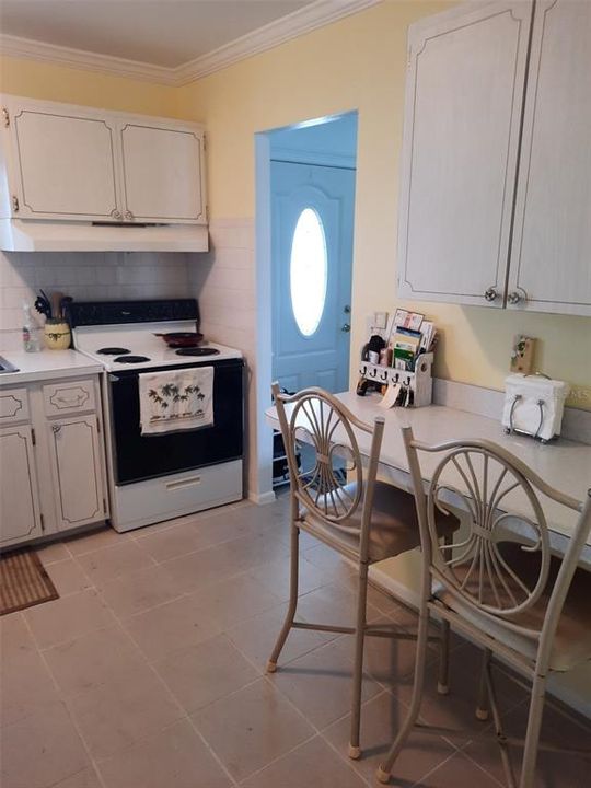 For Rent: $1,250 (2 beds, 2 baths, 966 Square Feet)