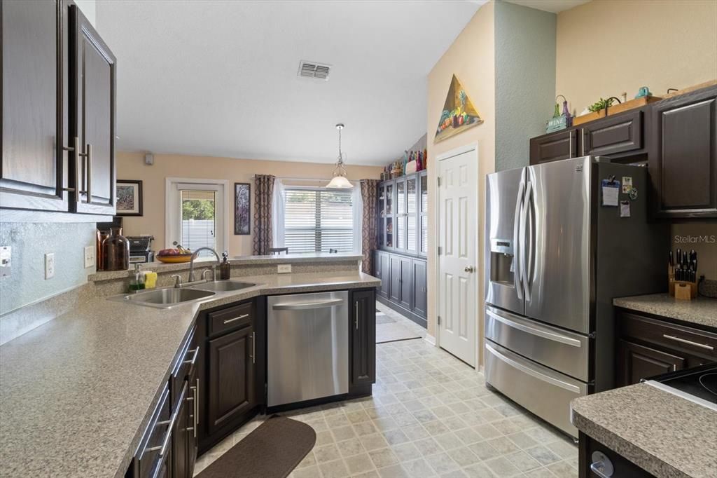 Active With Contract: $349,900 (3 beds, 2 baths, 2035 Square Feet)