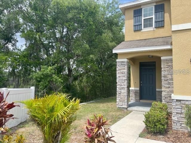 For Rent: $2,450 (4 beds, 2 baths, 2328 Square Feet)