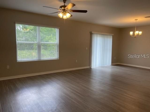 For Rent: $2,450 (4 beds, 2 baths, 2328 Square Feet)