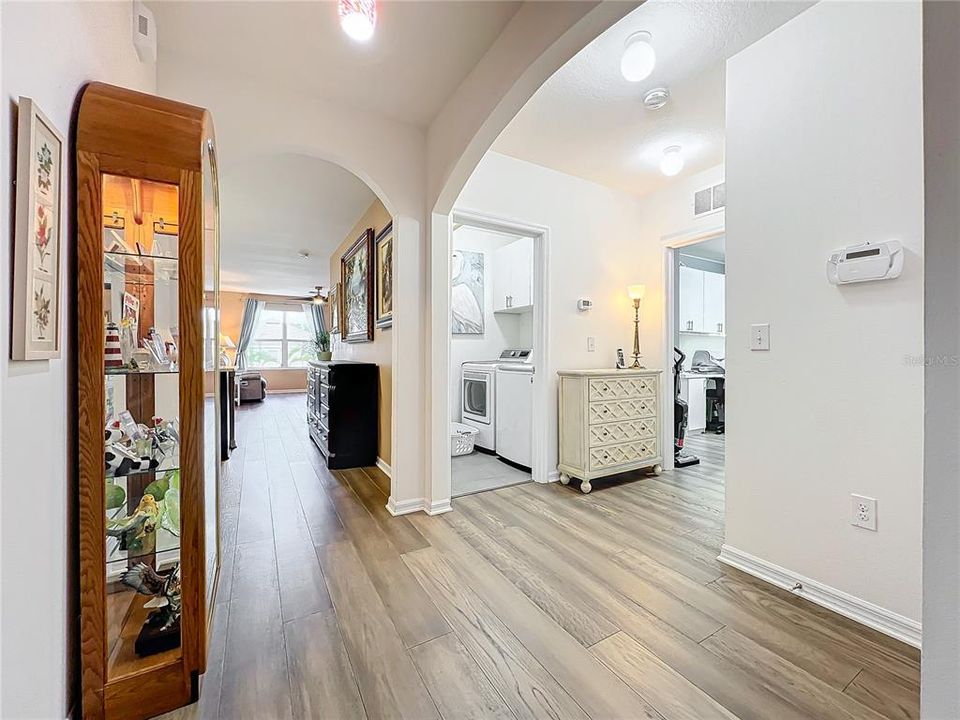 For Sale: $499,000 (4 beds, 2 baths, 1841 Square Feet)