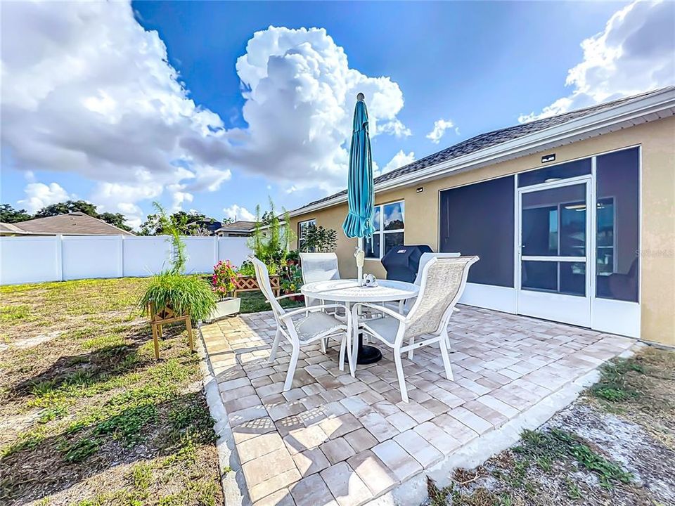 For Sale: $499,000 (4 beds, 2 baths, 1841 Square Feet)