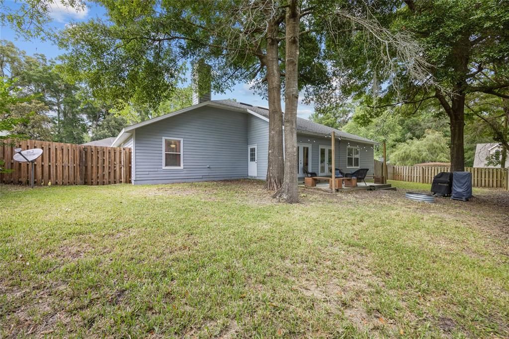 Fully Fenced Yard