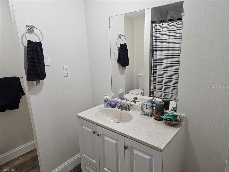For Sale: $150,000 (2 beds, 2 baths, 1196 Square Feet)