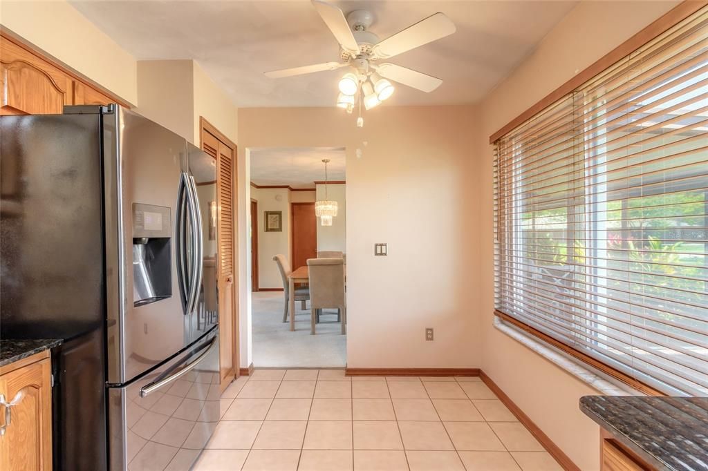 For Sale: $329,000 (2 beds, 2 baths, 1362 Square Feet)