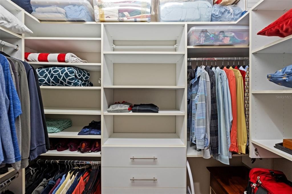 walk-in closet